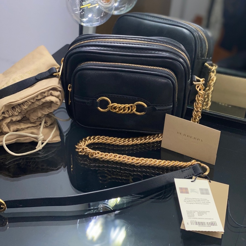 BRAND NEW! Burberry Leather Link Camera Bag